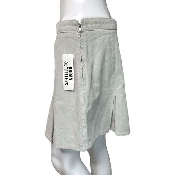 Urban Outfitters BDG Skirt Women Large Gray‎ ALine Pleated Corduroy Mini Neutral - Picture 3 of 8